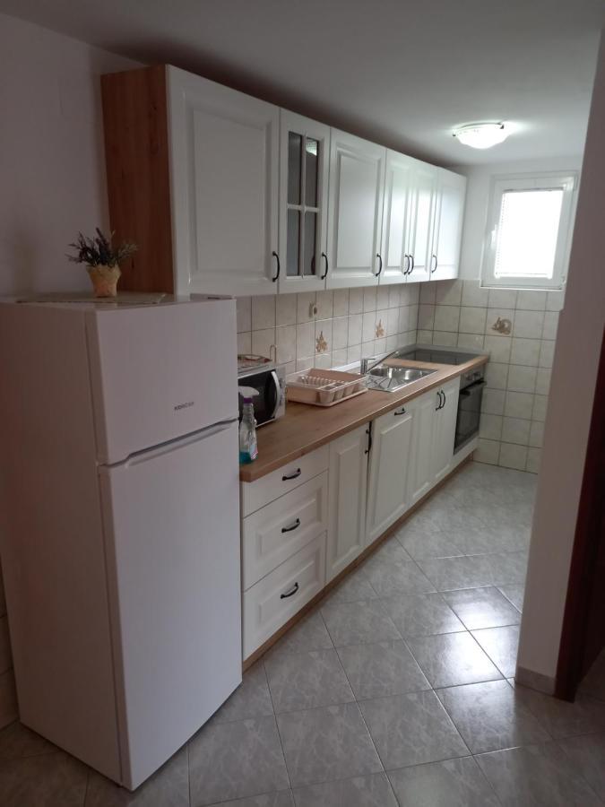 Apartments Makaus Kampor Dış mekan fotoğraf